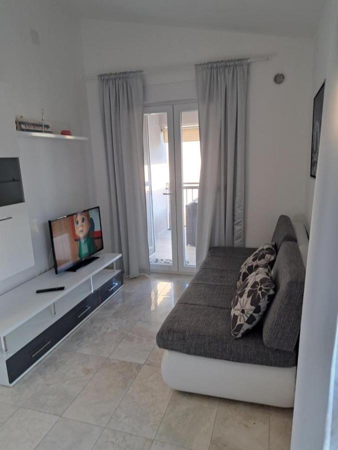 Apartman Lozancic Vir Dış mekan fotoğraf