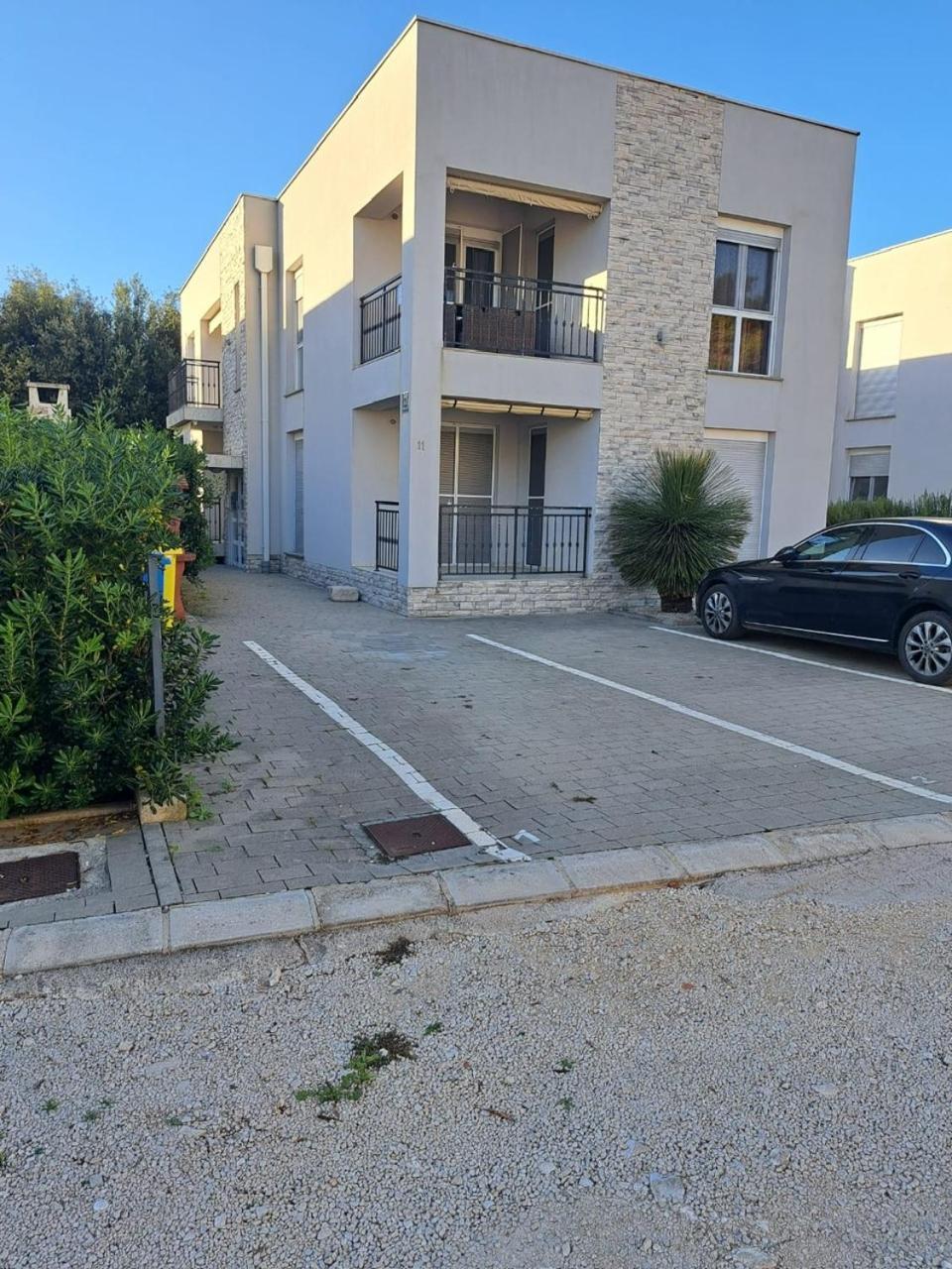 Apartman Lozancic Vir Dış mekan fotoğraf